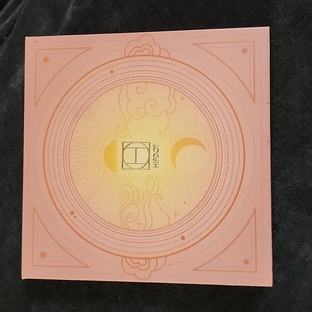 Hip Dot Sun Goddess 4 shade Face Palette